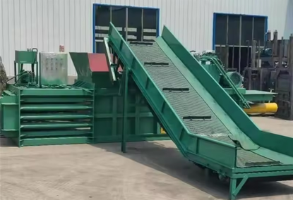 用于木屑、衣服、锯末和废纸的液压机