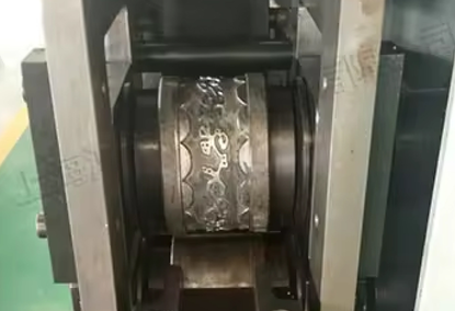 锻铁冷轧冲压机