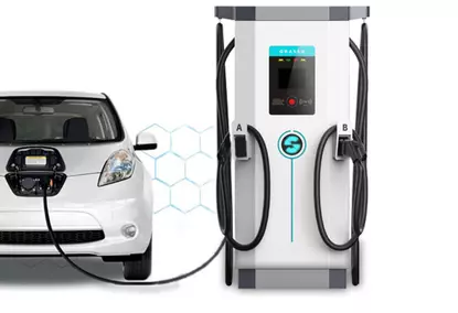 带CCS2和GB/T直流连接器的电动汽车充电站90kW